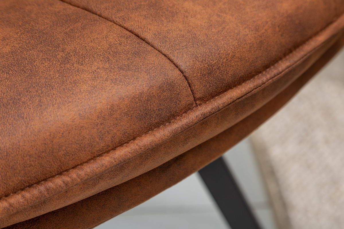Chaise design pivotante MR. LOUNGER brun clair microfibre avec accoudoir métal noir