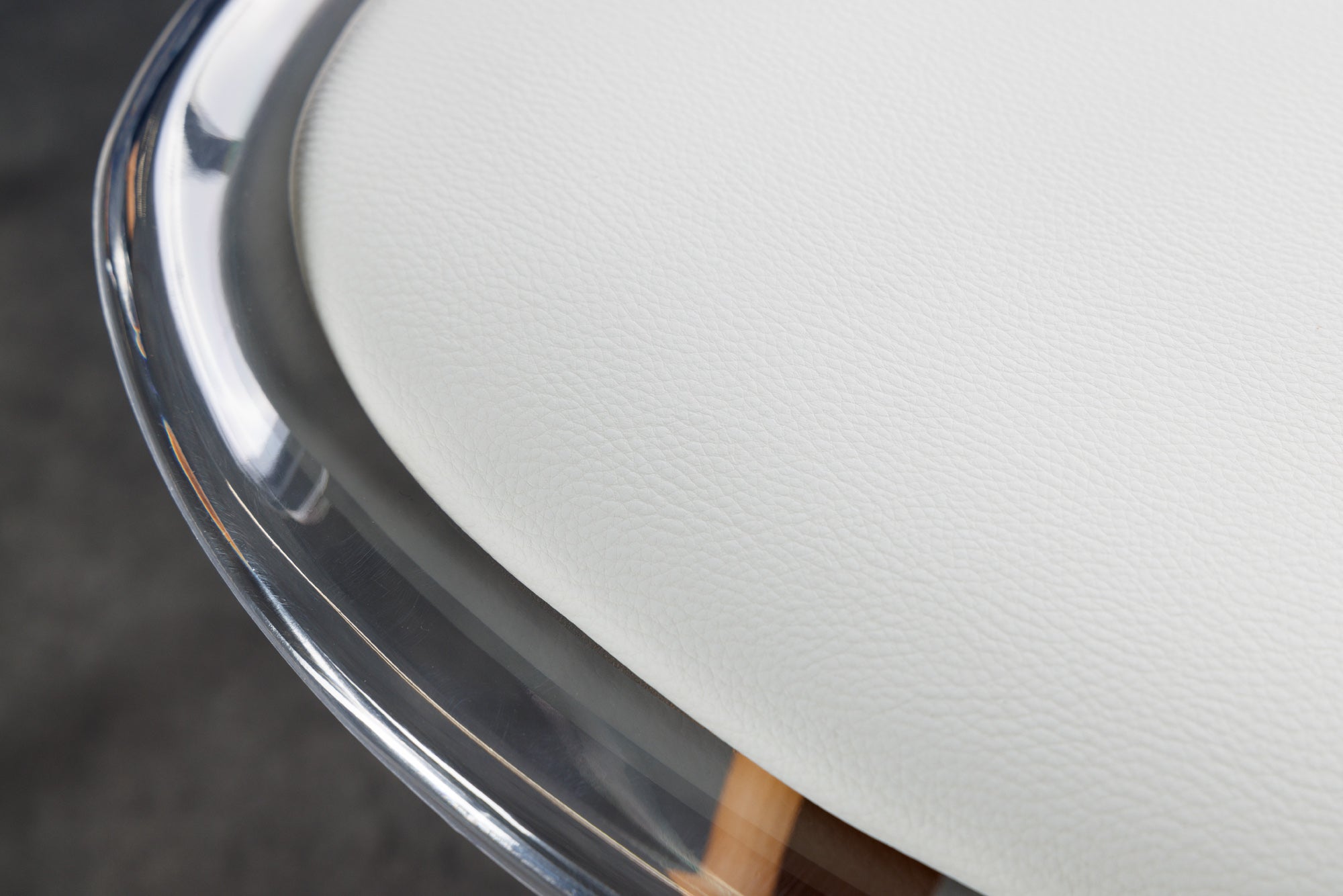 Juego de 2 sillas de diseño SCANDINAVIA MEISTERSTÜCK de plástico blanco transparente y madera de haya natural