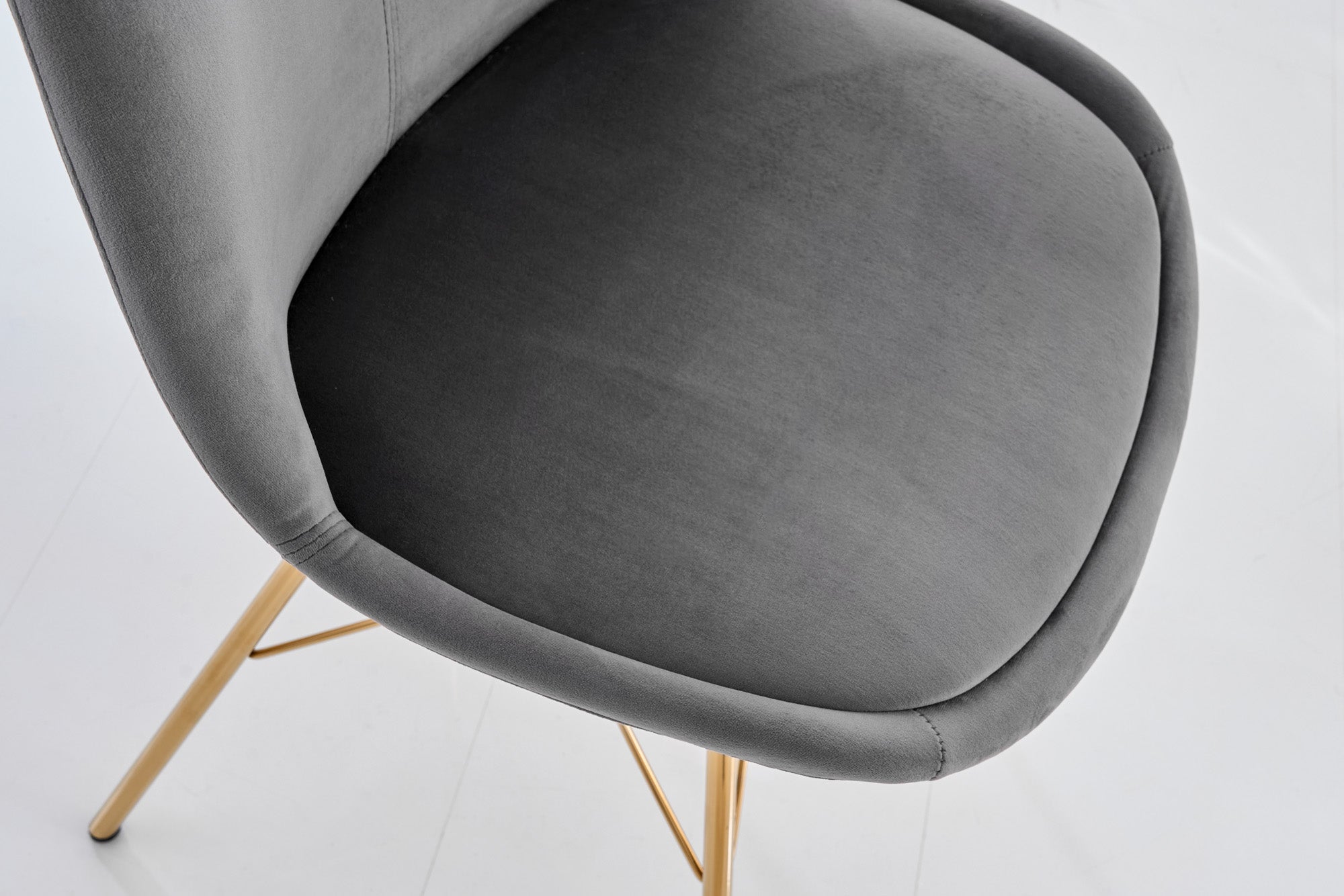 Lote de 2x sillas de diseño SCANDINAVIA MEISTERSTÜCK de terciopelo gris oscuro con patas doradas
