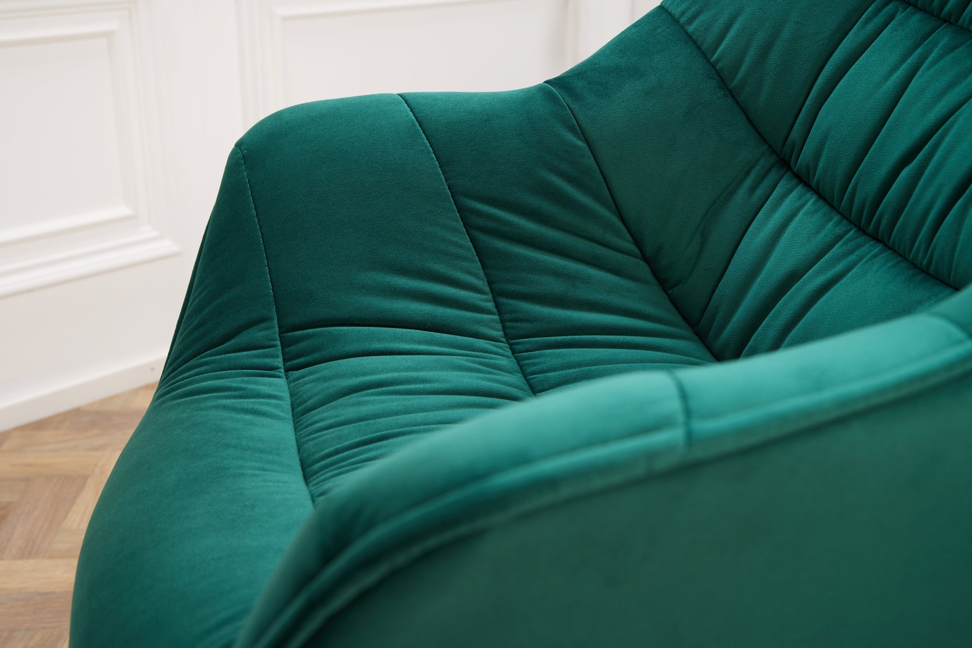 Chaise design THE DUTCH COMFORT vert émeraude velours style rétro avec accoudoirs