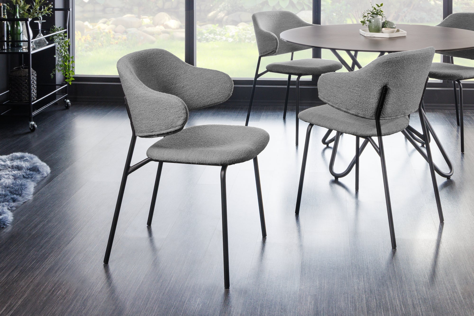 chaise-design-vogue-gris-boucle-pieds-metal-noir_43150 (inv)