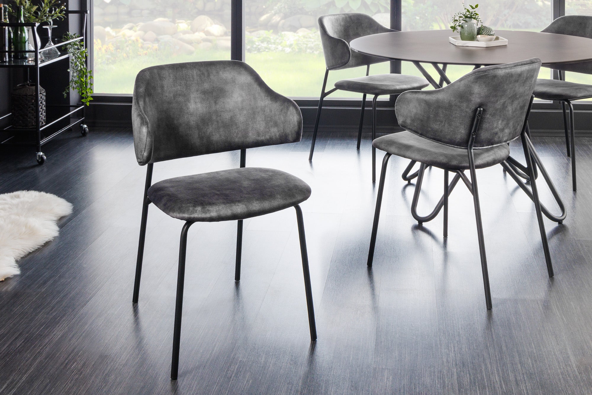 Lote de 2x sillas de diseño VOGUE terciopelo gris patas de metal negro