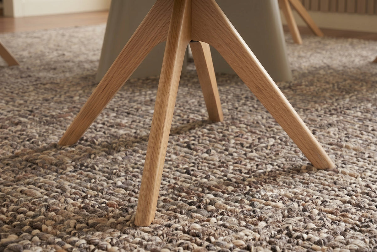 Chaise pivotante ORGANIKO beige tissu chenille piètement en bois de chêne avec accoudoir