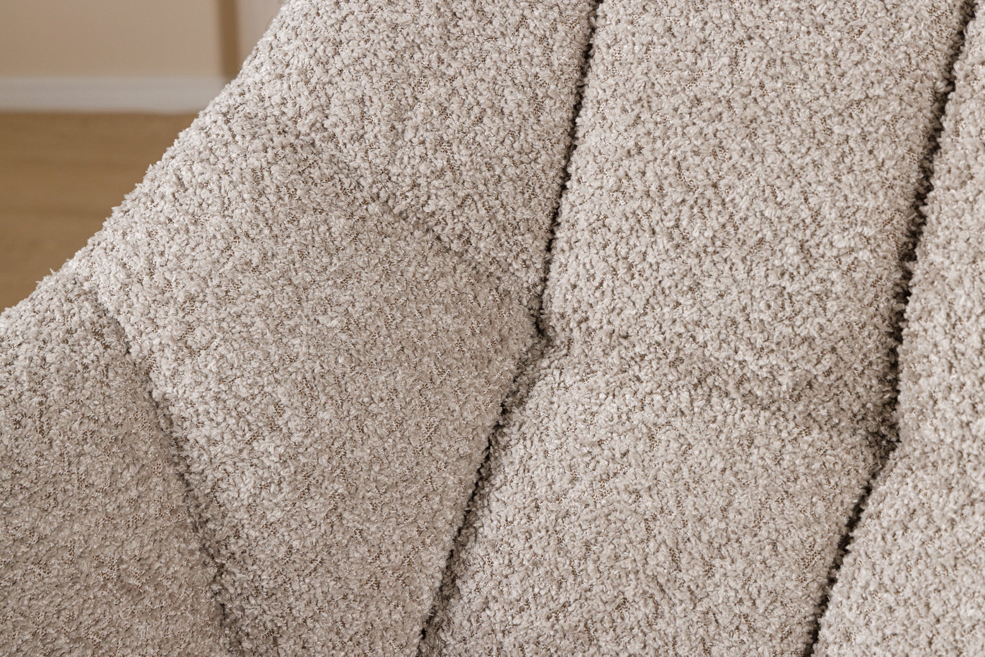 Lote de 2 sillas giratorias PAPILLON beige con reposabrazos, estructura de metal negro