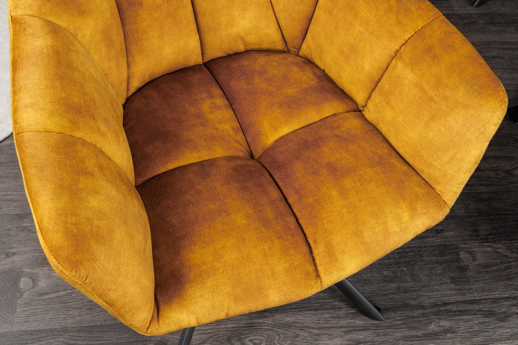 Lote de 2x sillones giratorios PAPILLON terciopelo amarillo mostaza patas de metal negro apoyabrazos