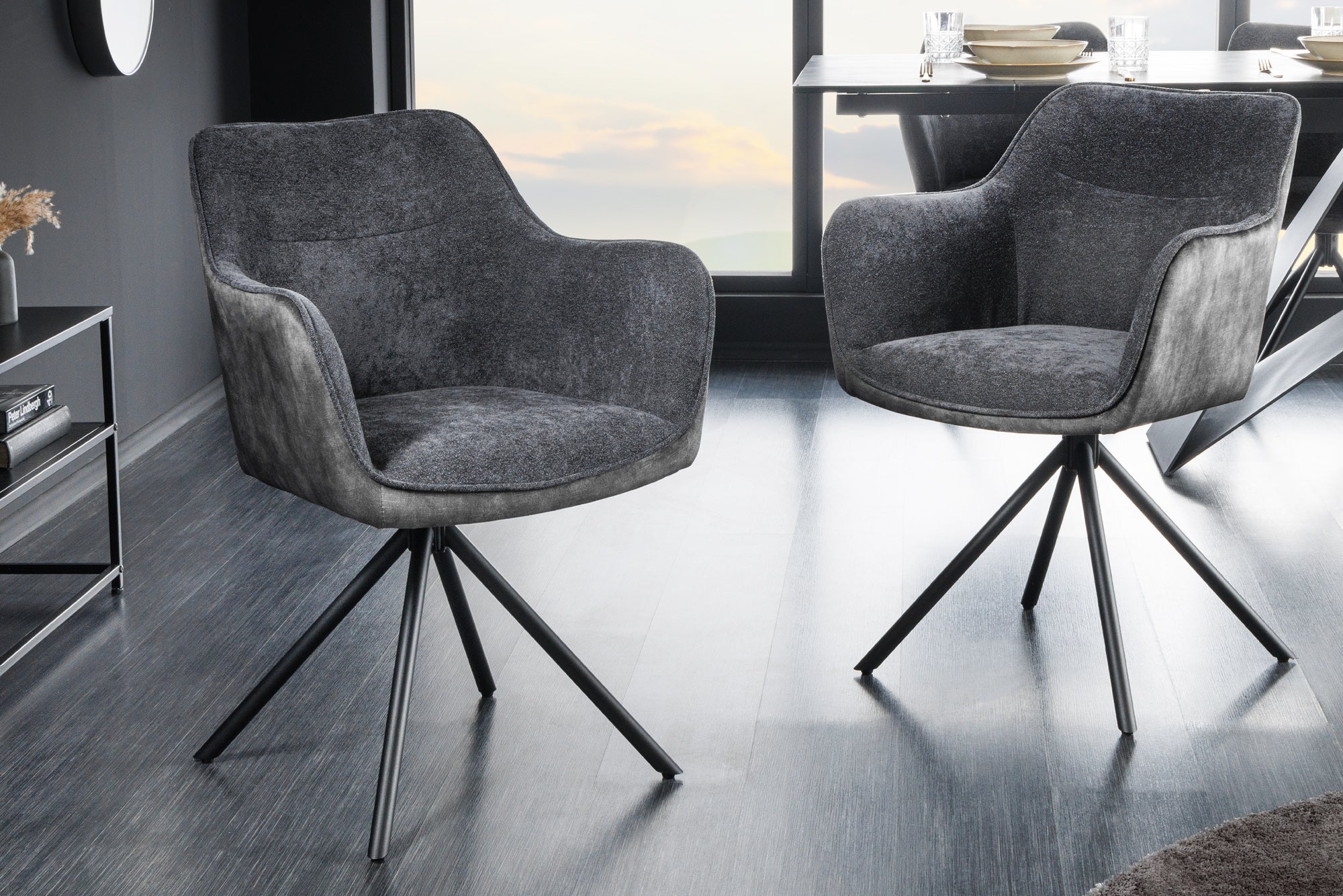 Lote de 2 sillas giratorias VERONA de tela con textura de terciopelo gris oscuro y brazos y patas de metal negro