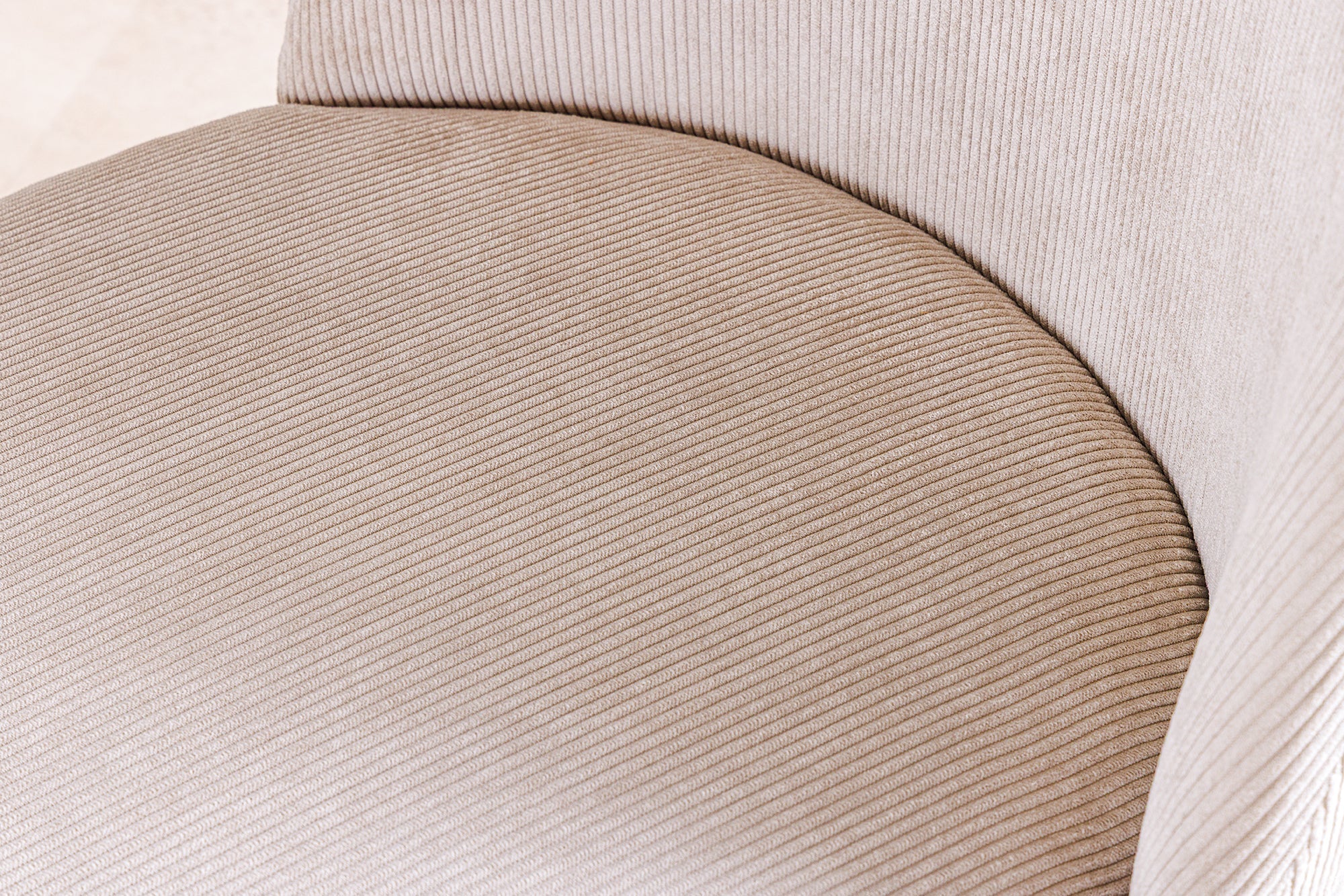 Lot de 2x chaises rétro MIA CASA beige cordon champagne or métal brossé