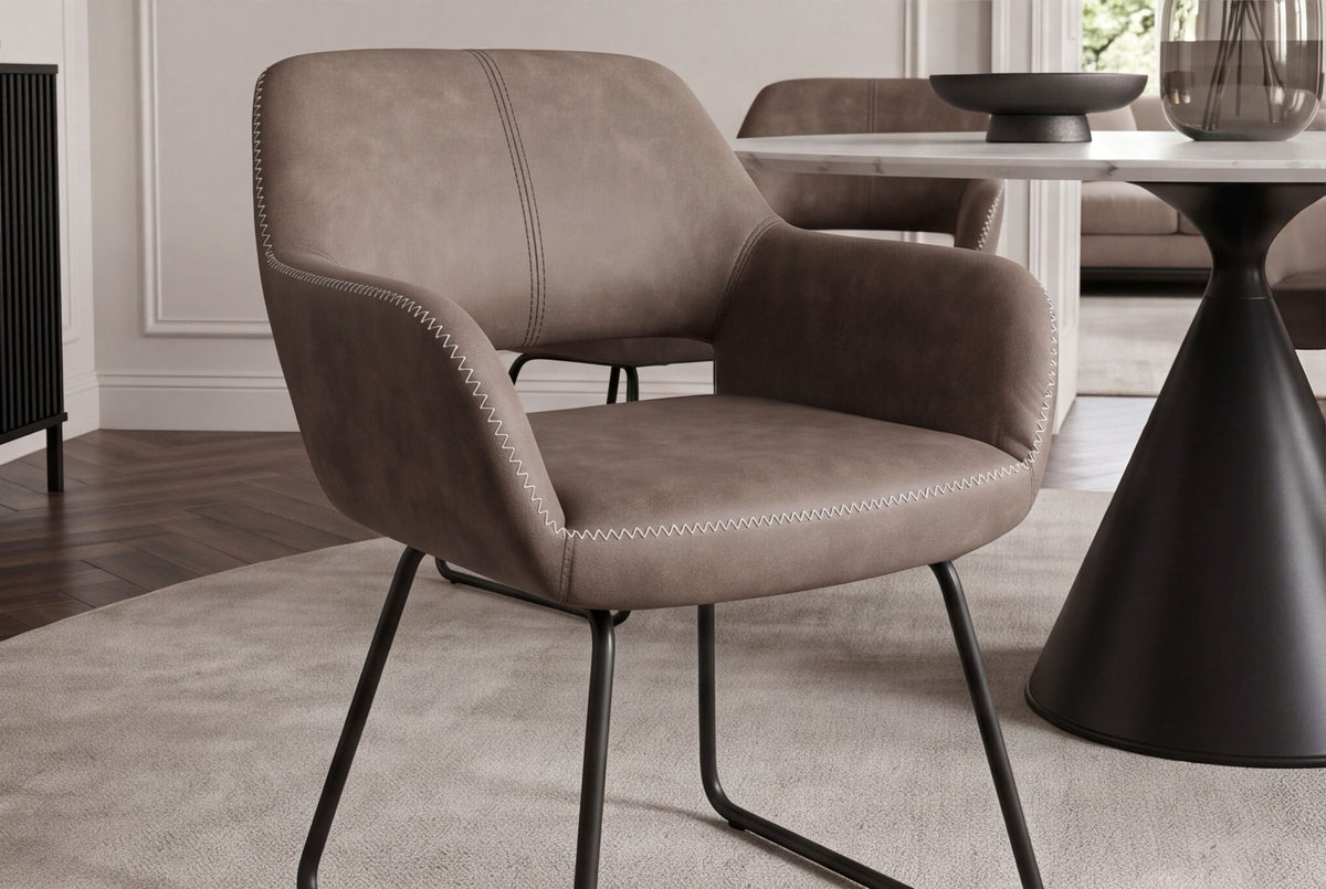Design fauteuil MUSTANG antique taupe microfibre avec accoudoir