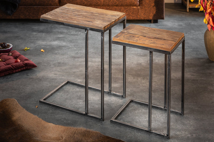 Ensemble de 2 tables d'appoint industrielles BARRACUDA 45 cm en bois massif Salholz avec structure en métal fléchi