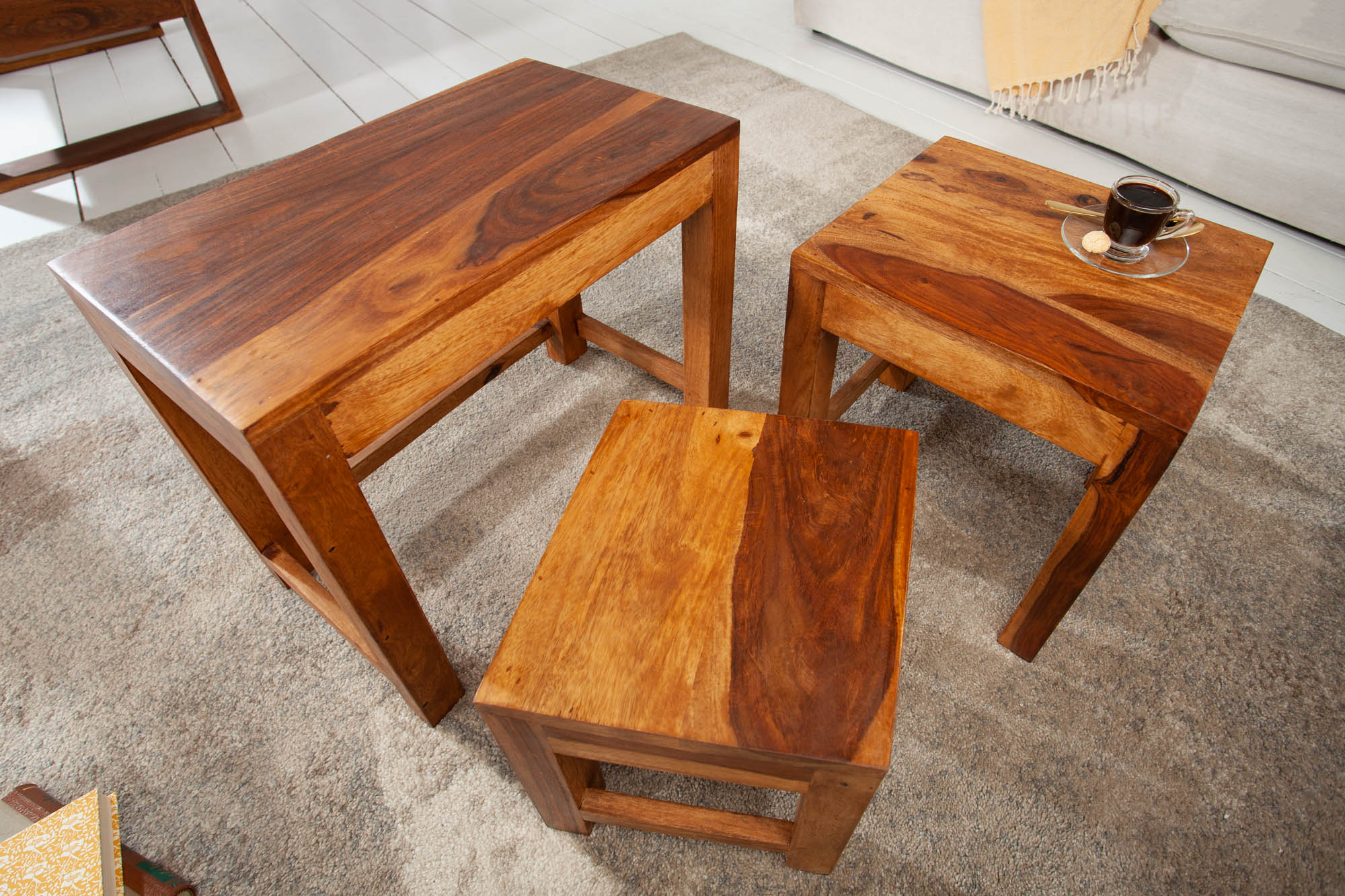 Lote de 3 mesas auxiliares de madera maciza MONSOON, 45 cm Mesa de centro acabado piedra Sheesham marrón