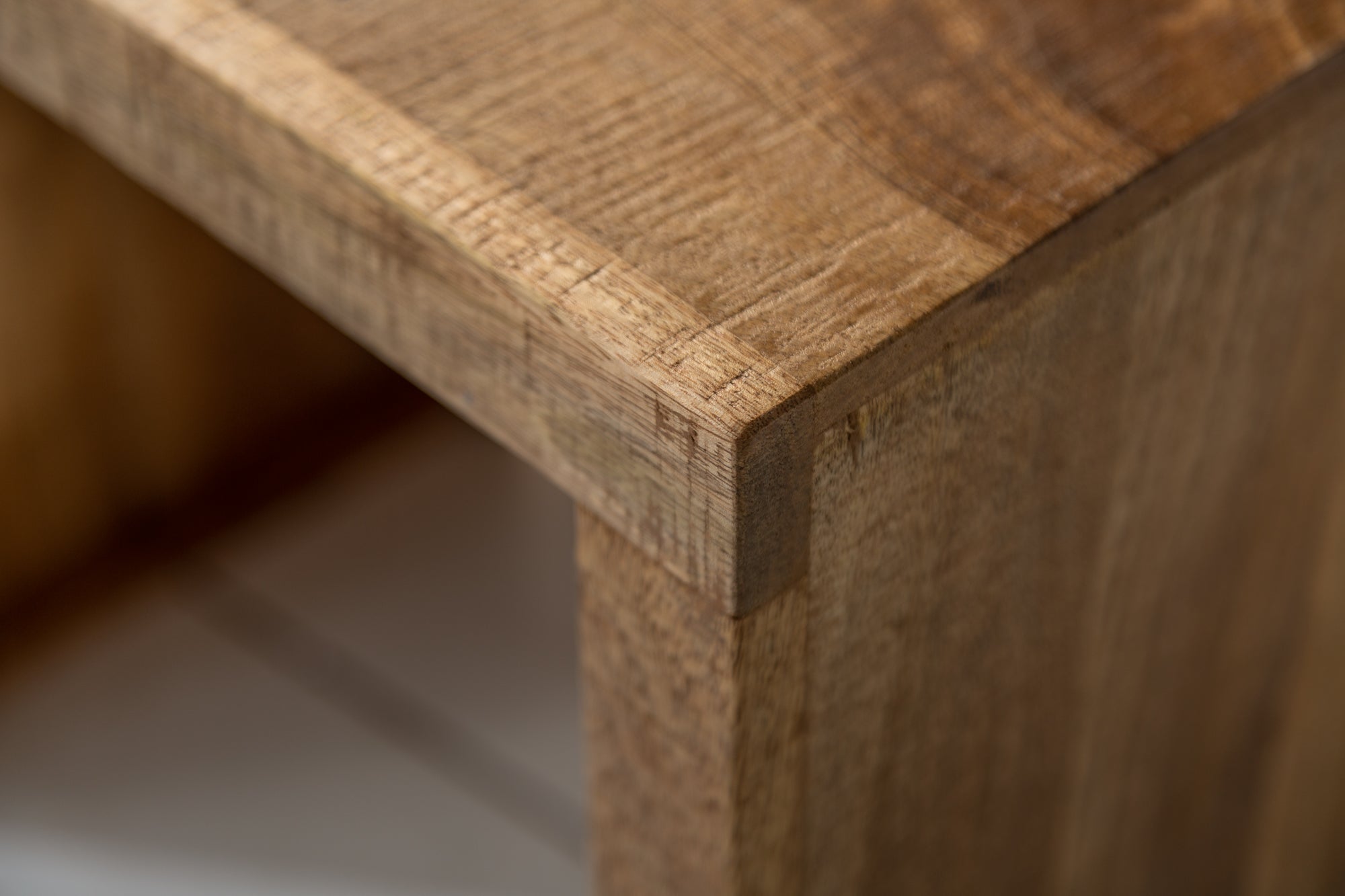 Juego de 3 mesas auxiliares MAKASSAR de 45 cm de madera maciza de mango natural
