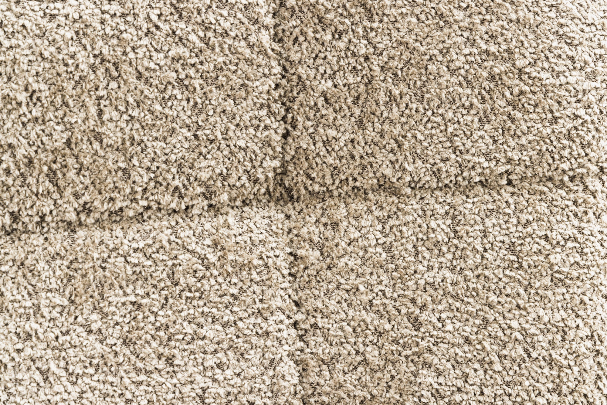 Fauteuil moderne SCANDINAVIA champagne grège Bouclé avec accoudoirs