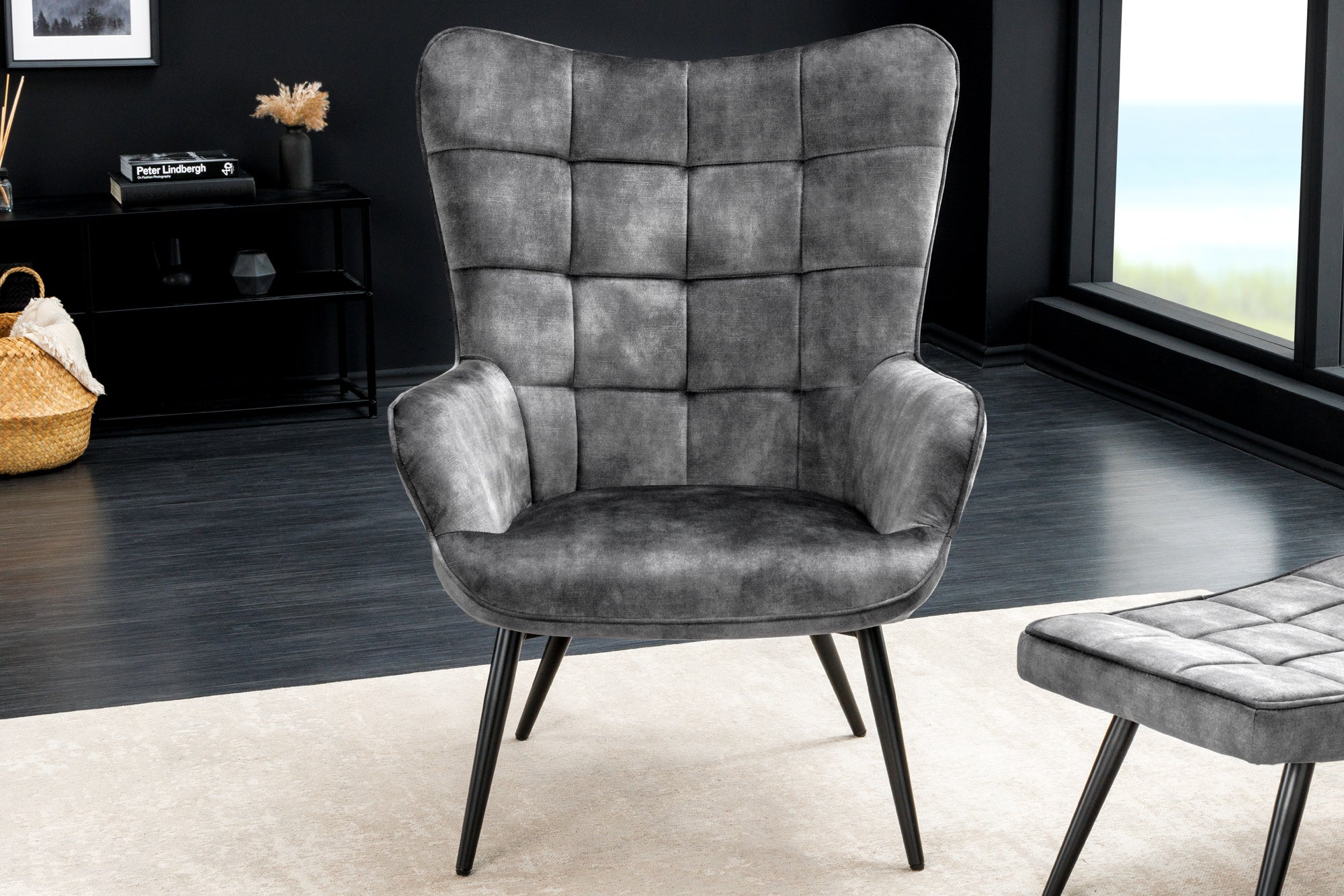 fauteuil-moderne-scandinavia-velours-gris-pieds-metal-noir-avec-accoudoirs_44020 (inv)
