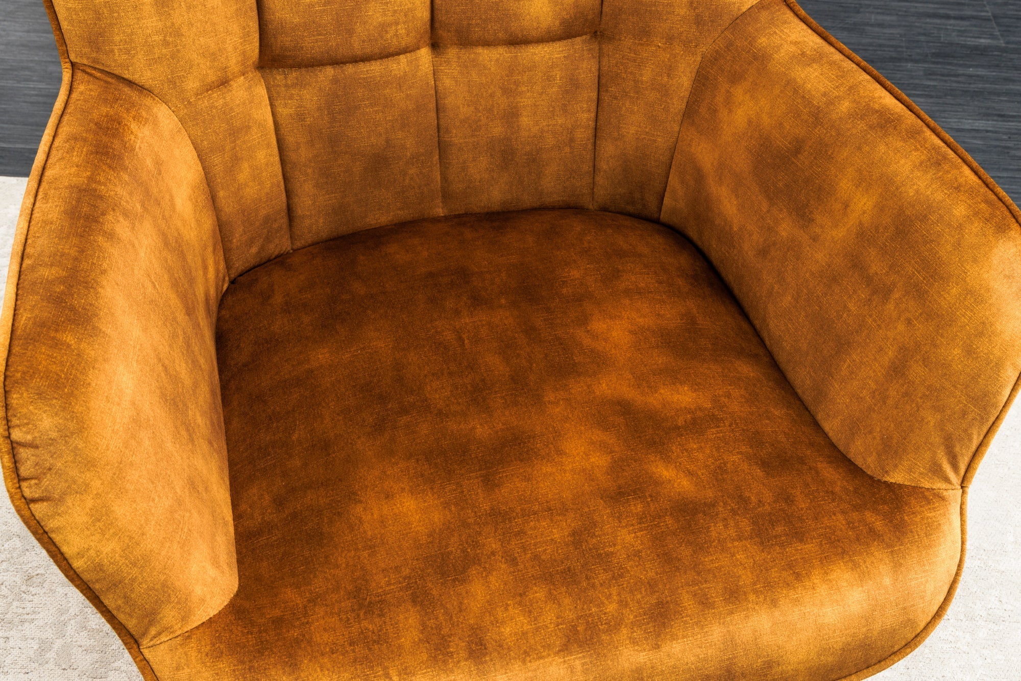 Fauteuil moderne SCANDINAVIA velours jaune moutarde pieds métal noir avec accoudoirs