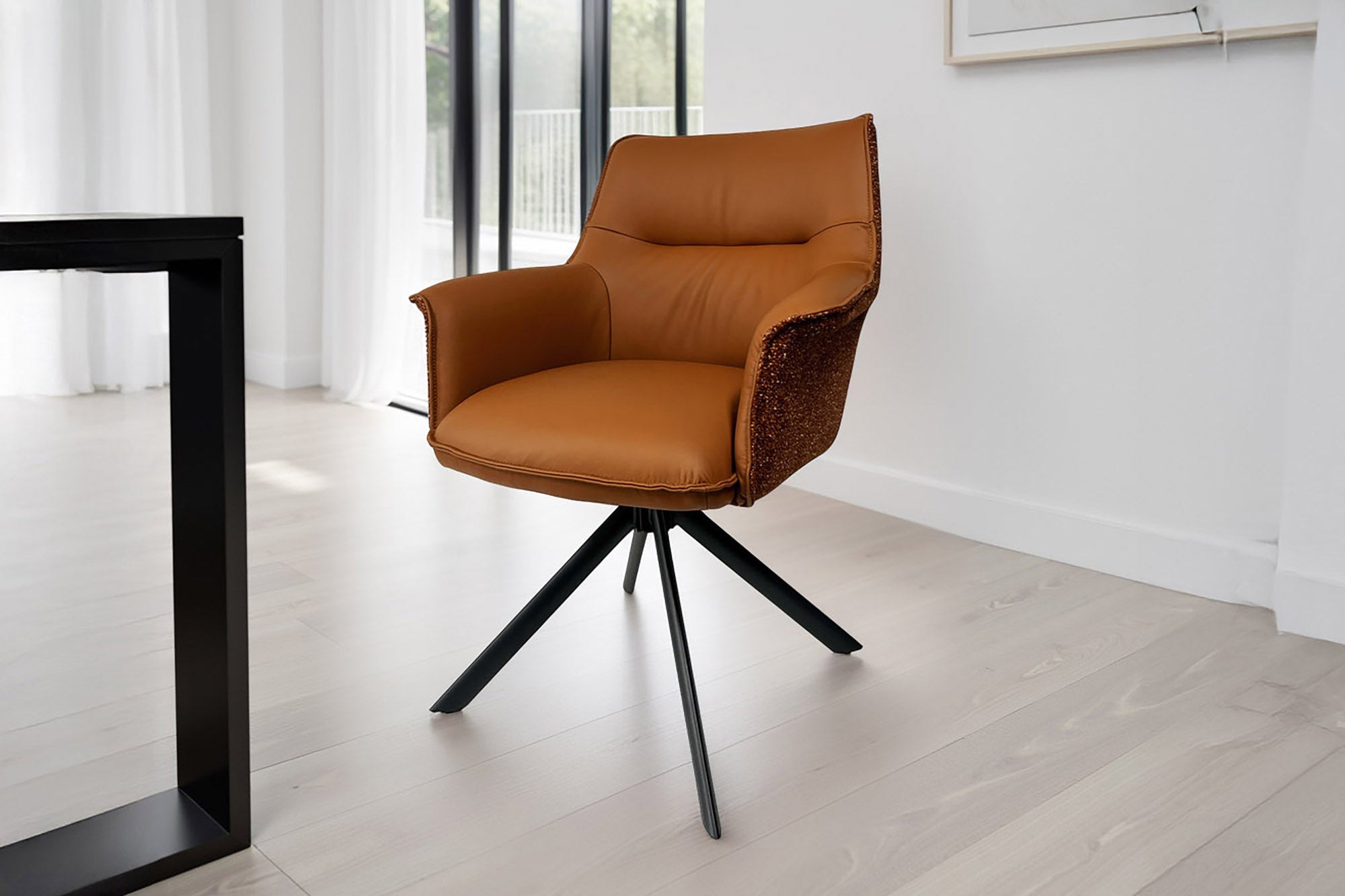 Lote de 2x sillones giratorios LE GRAND cuero auténtico coñac tejido texturizado estructura de metal negro