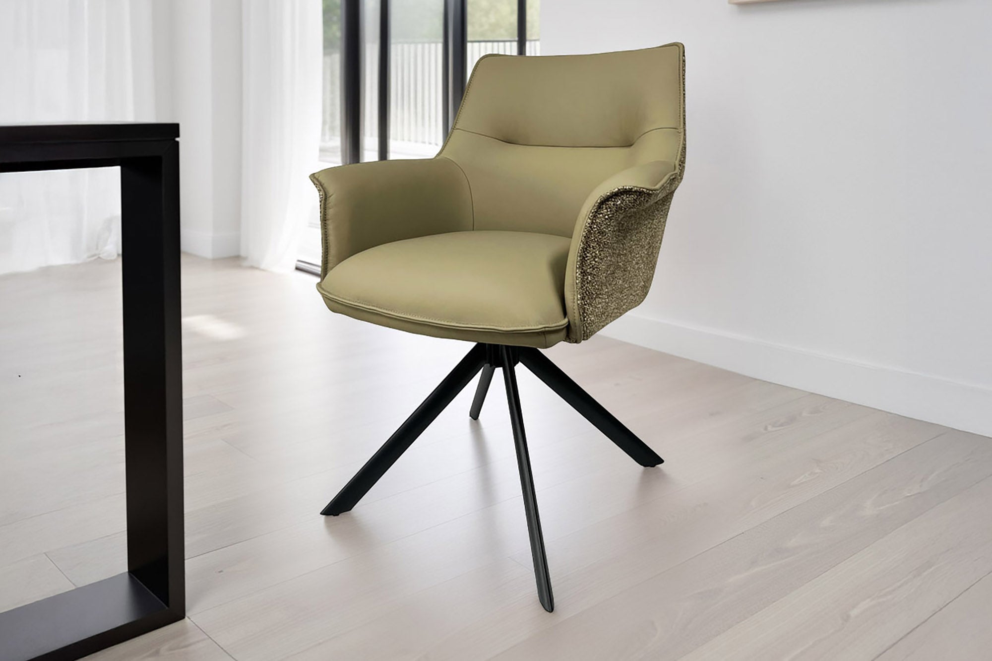 Lote de 2x sillones giratorios LE GRAND de piel auténtica en tejido texturizado color topo con estructura de metal negro