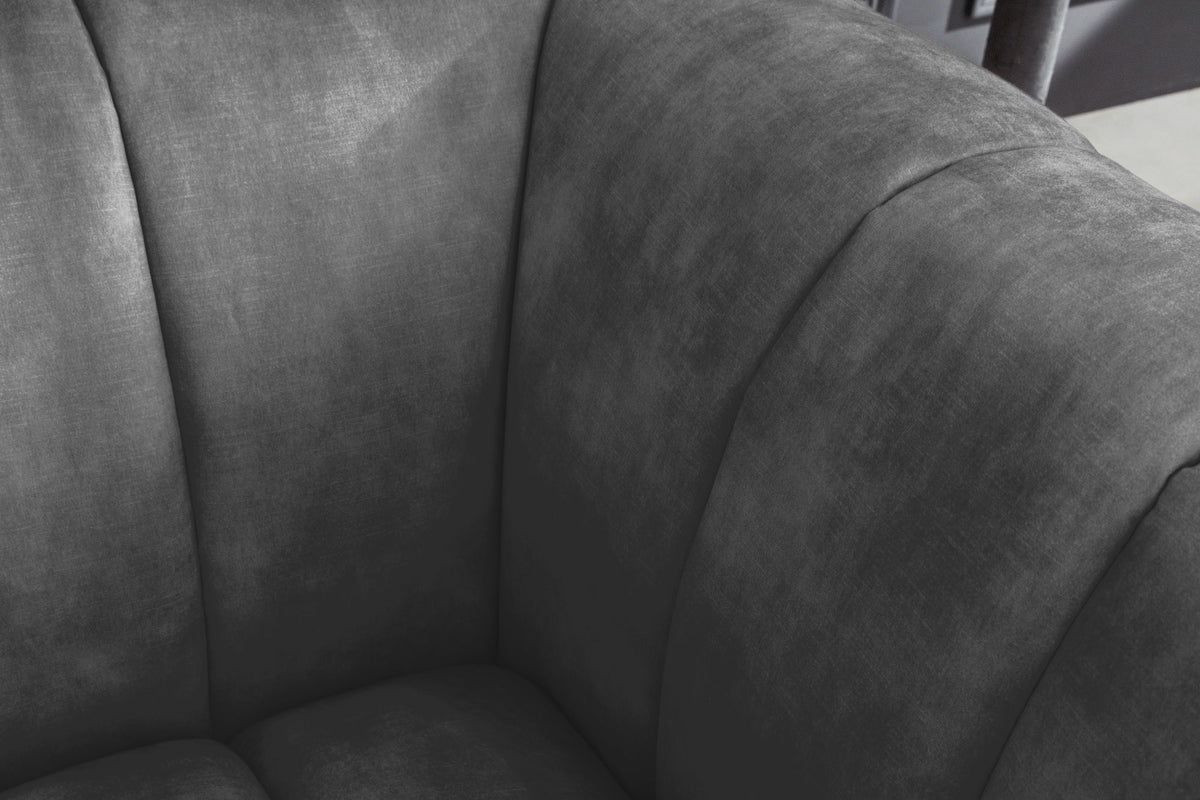 Fauteuil rétro NOBLESSE 105cm velours gris pieds métal noir âme à ressorts matelassage décoratif