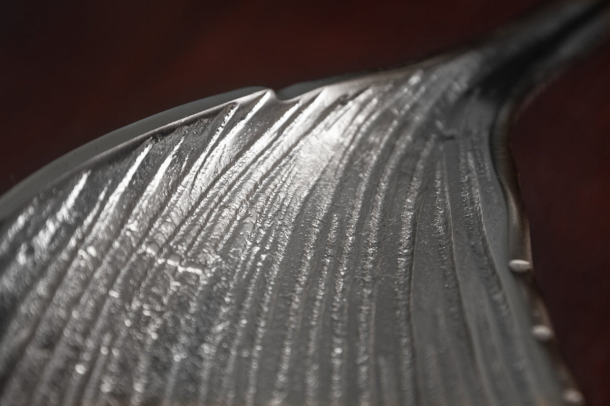 Handgefertigte Deko Schale ABSTRACT LEAF 65cm silber Aluminium