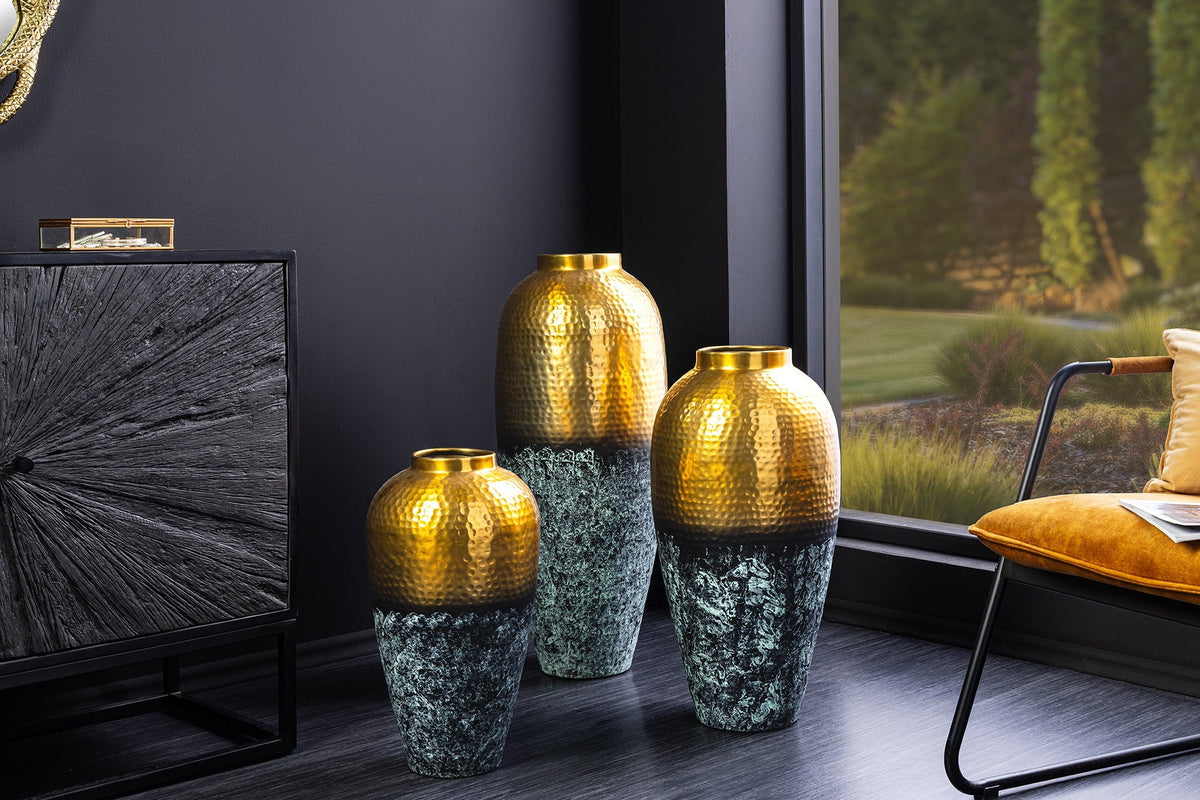 Handgefertigte Deko Vase ORIENT M 50cm gold Metall mit Patina Hammerschlag Design