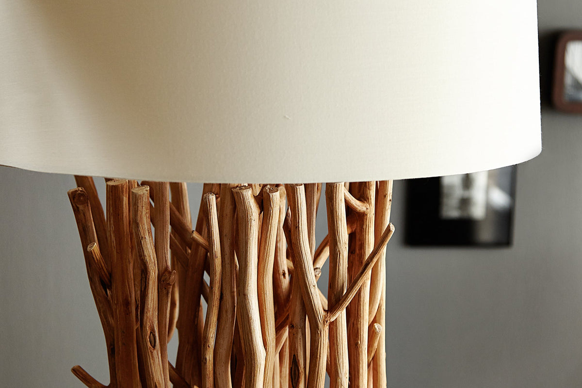 Lampadaire design en bois flotté EUPHORIA 180cm naturel avec abat-jour en lin