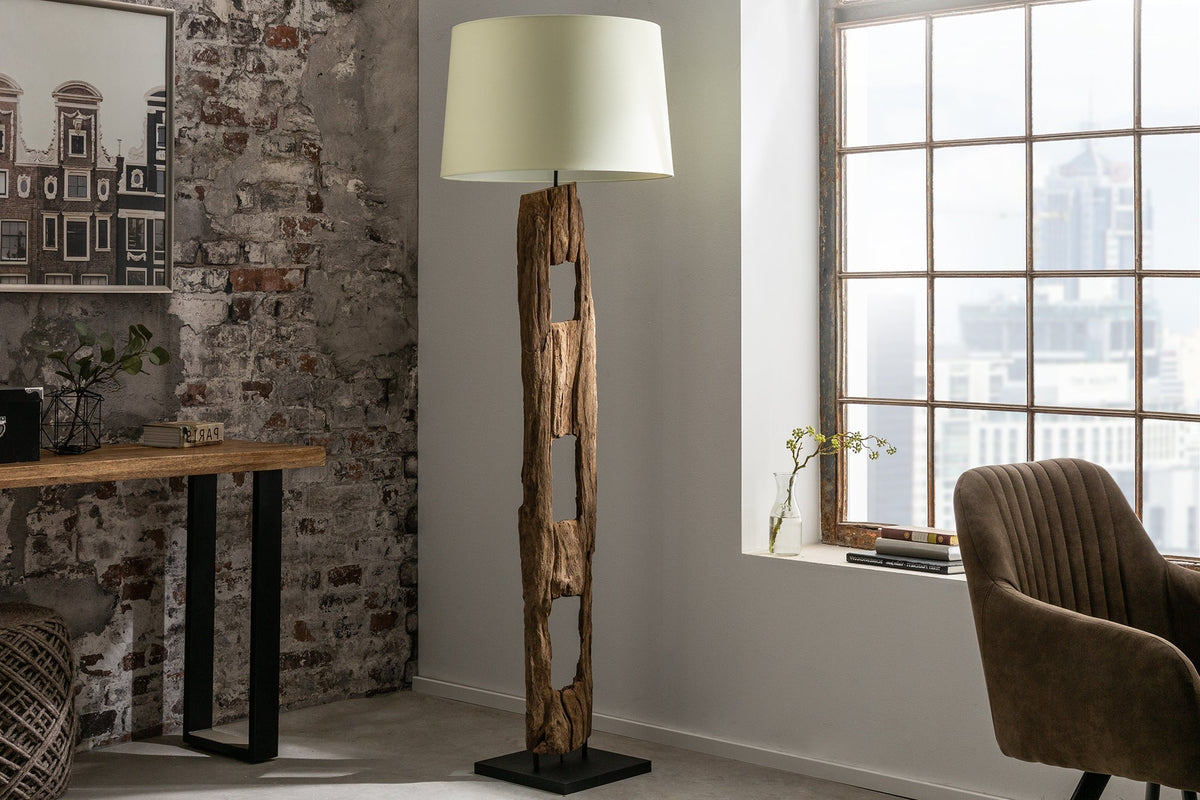 Lampadaire massif BARRACUDA 177cm bois d’acacia naturel abat-jour en coton tronc d’arbre blanc