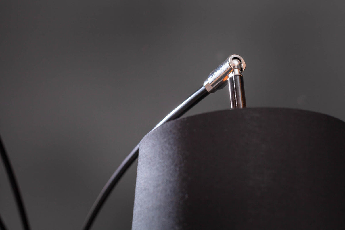 Lampe arc design LEVELS 205cm noir doré 5 abat-jour lin inclinables lampadaire