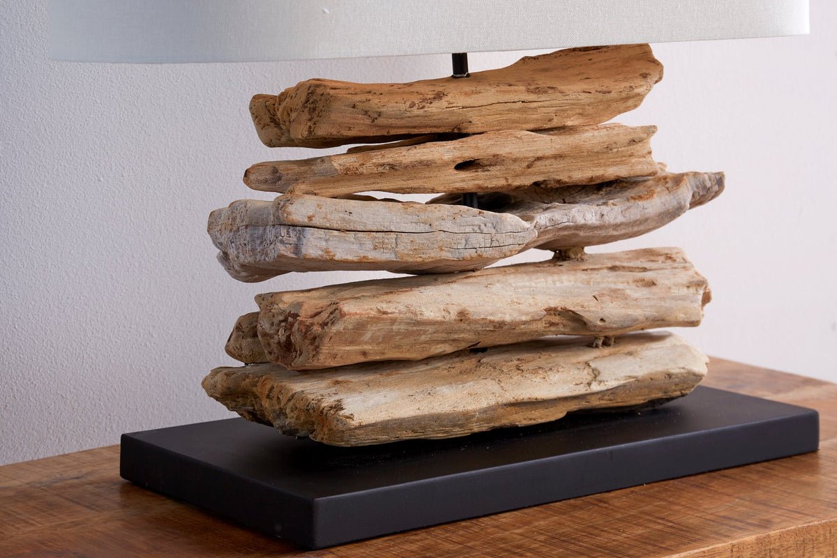Lampe artisanale en bois flotté RIVERINE 55 cm crème abat-jour en lin de table