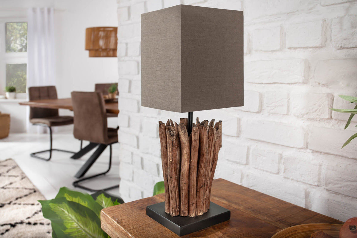 Lampe de table en bois flotté artisanale EUPHORIA 45cm marron avec abat-jour en lin.