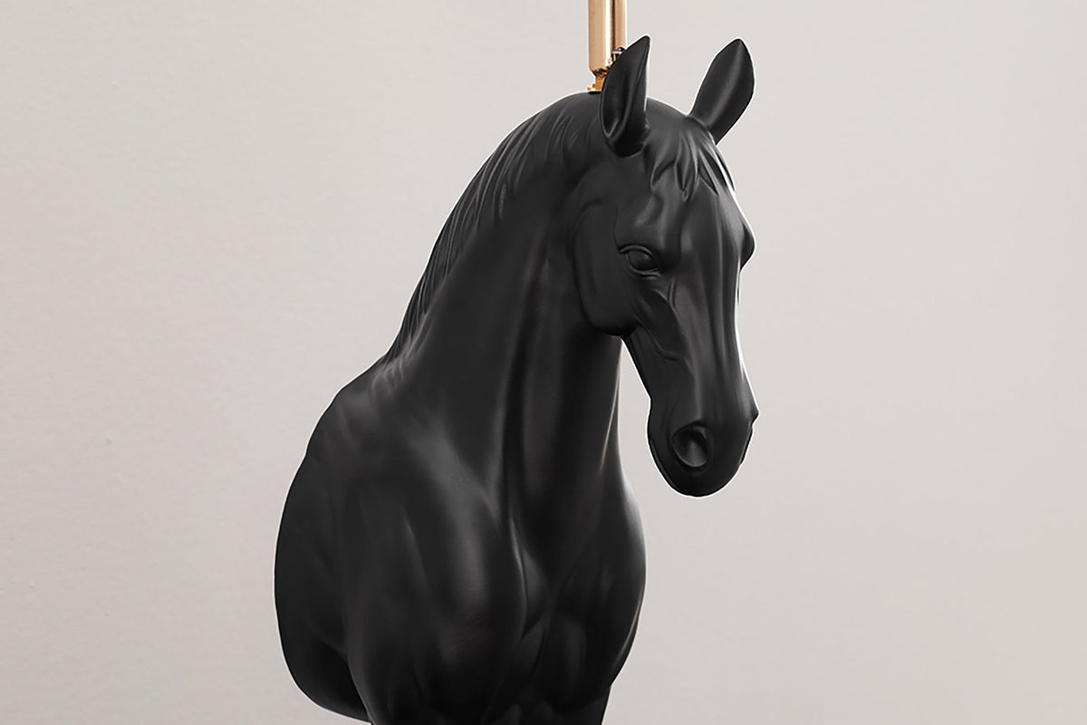 Lampe de table extravagante BLACK BEAUTY 75cm noir or sculpture de cheval