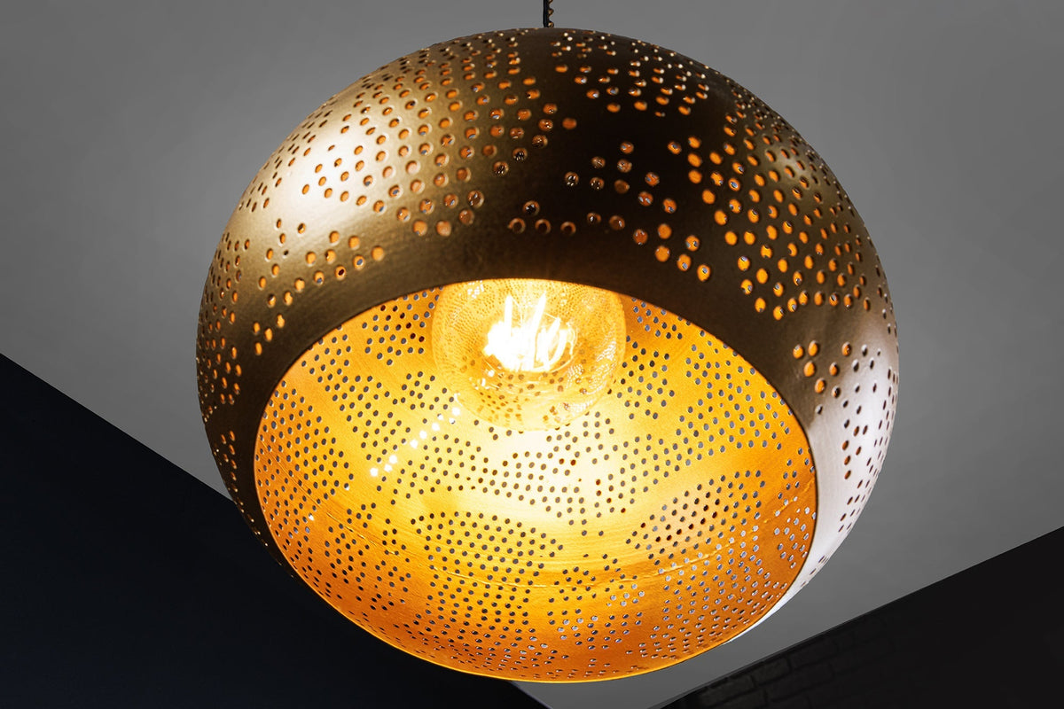 Lampe suspendue faite main ORIENT LIVING 50cm forme larme en fer doré