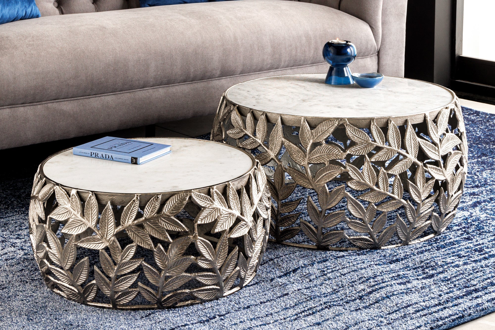 Lot de 2 tables basses rondes ABSTRACT LEAF 70cm marbre blanc argenté design feuille en métal