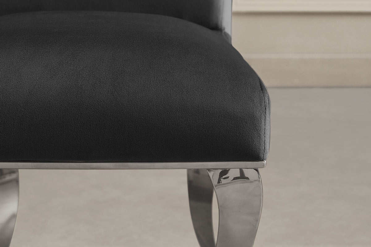 Lot de 2x Chaise MODERN BAROCK DELUXE noir velours avec pieds en acier inoxydable argenté