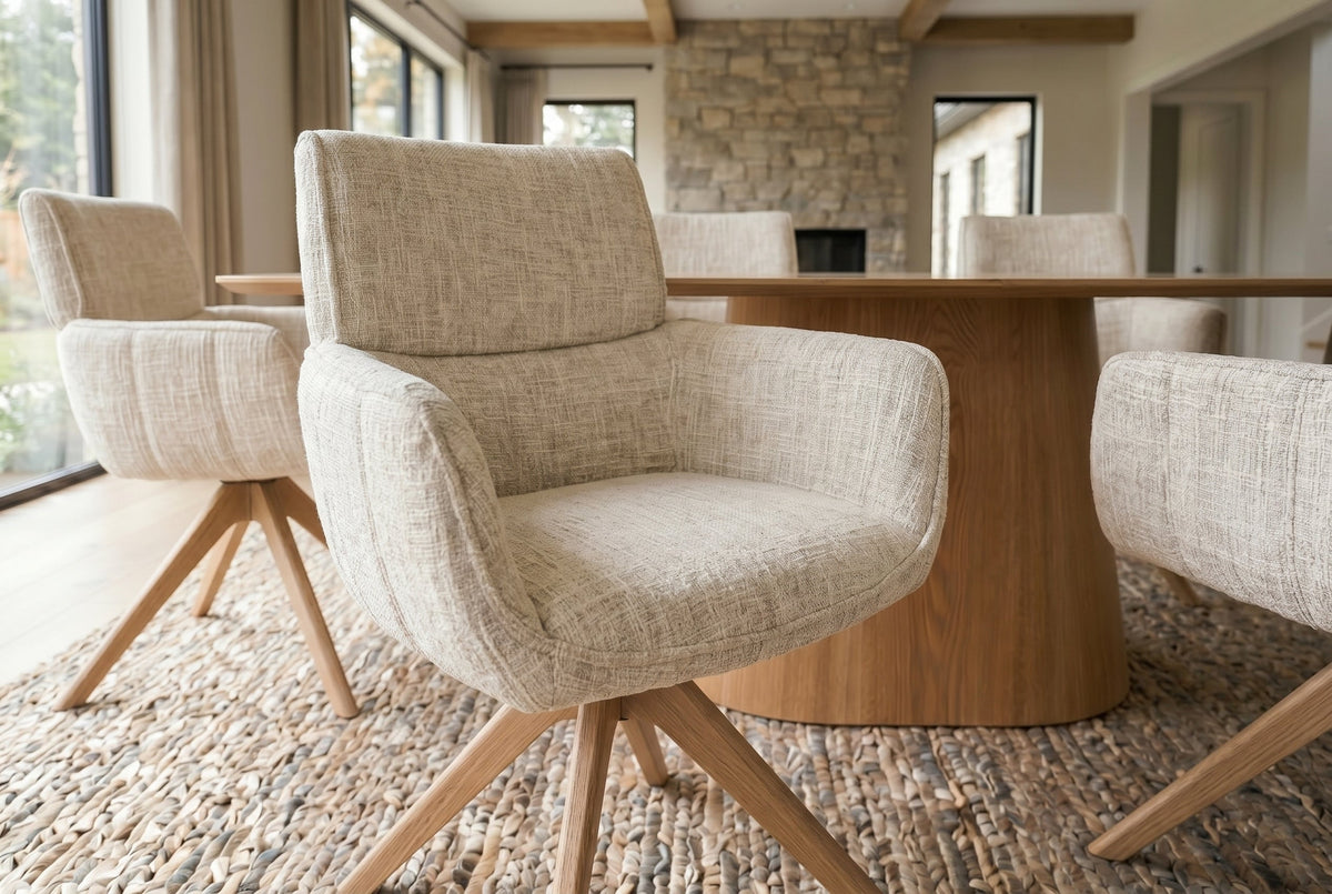 Lot de 2x Chaise pivotante UNIQUE beige chenille pieds en bois de chêne avec accoudoirs