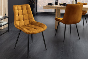 Lot de 4x Design chaise ROADSTAR moutarde velours pieds métalliques noirs