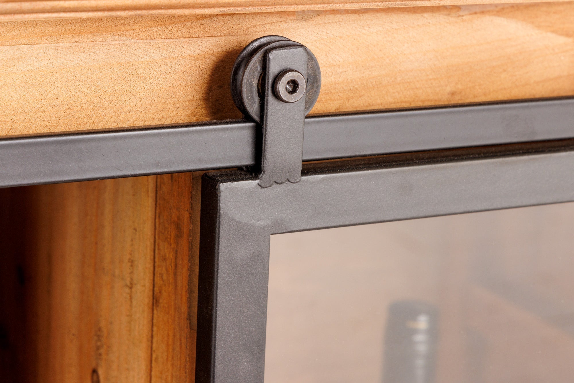 Lowboard massif HERITAGE 160cm pin naturel portes industrielles vitrine métal