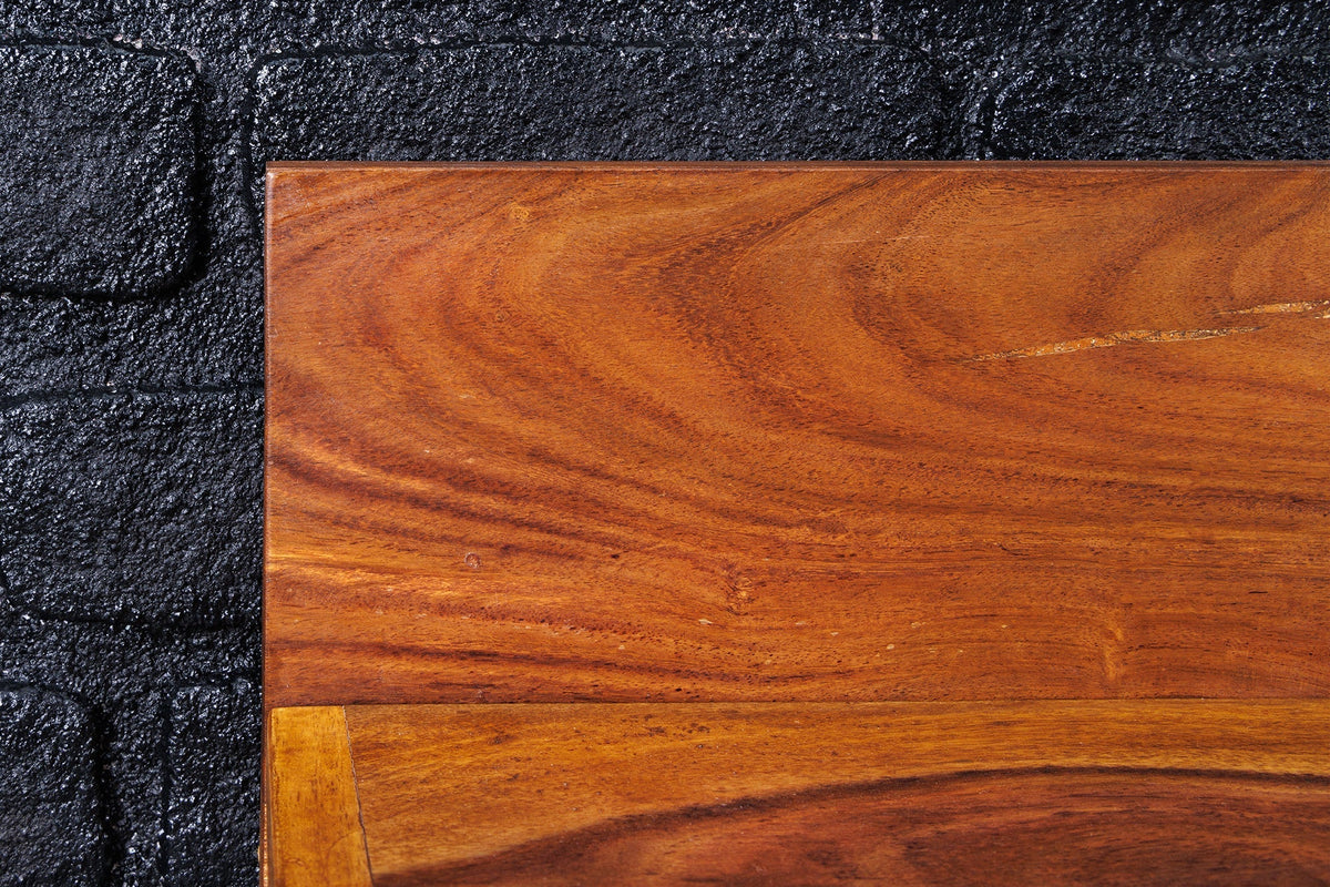 Massives Wandregal MAKASSAR 110cm braun Sheeshamholz stone finish