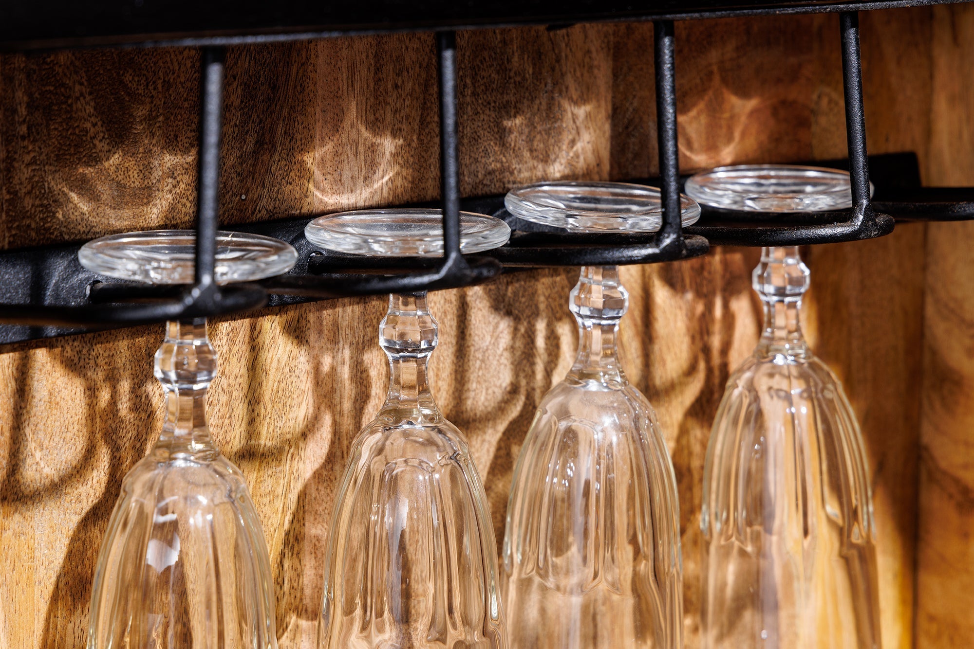Meuble bar artisanal GOLDEN SUNSET 140cm noir doré bois de manguier massif