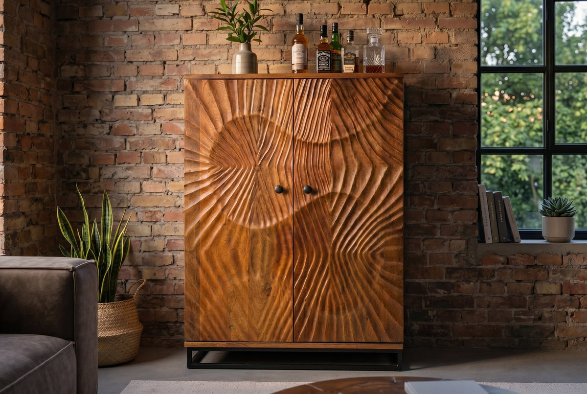 Meuble bar massif SCORPION 141cm en bois de manguier marron avec sculptures 3D élaborées