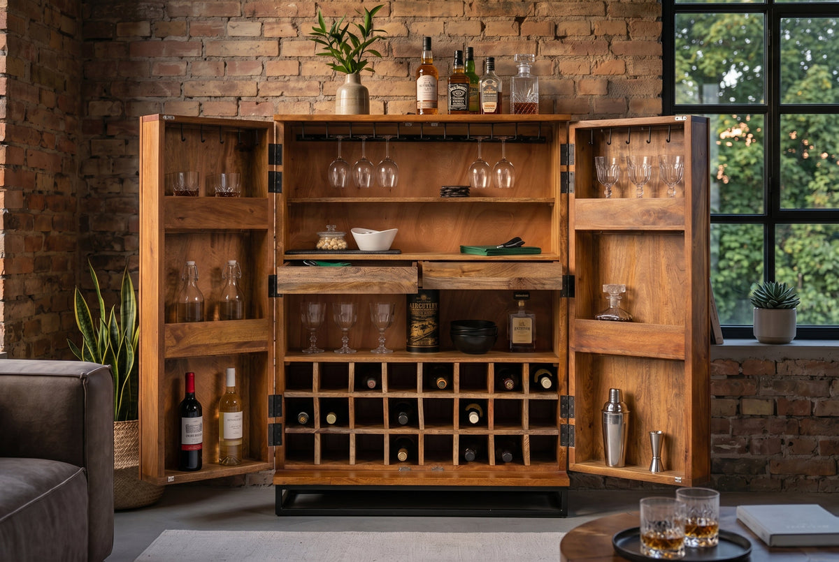 Meuble bar massif SCORPION 141cm en bois de manguier marron avec sculptures 3D élaborées