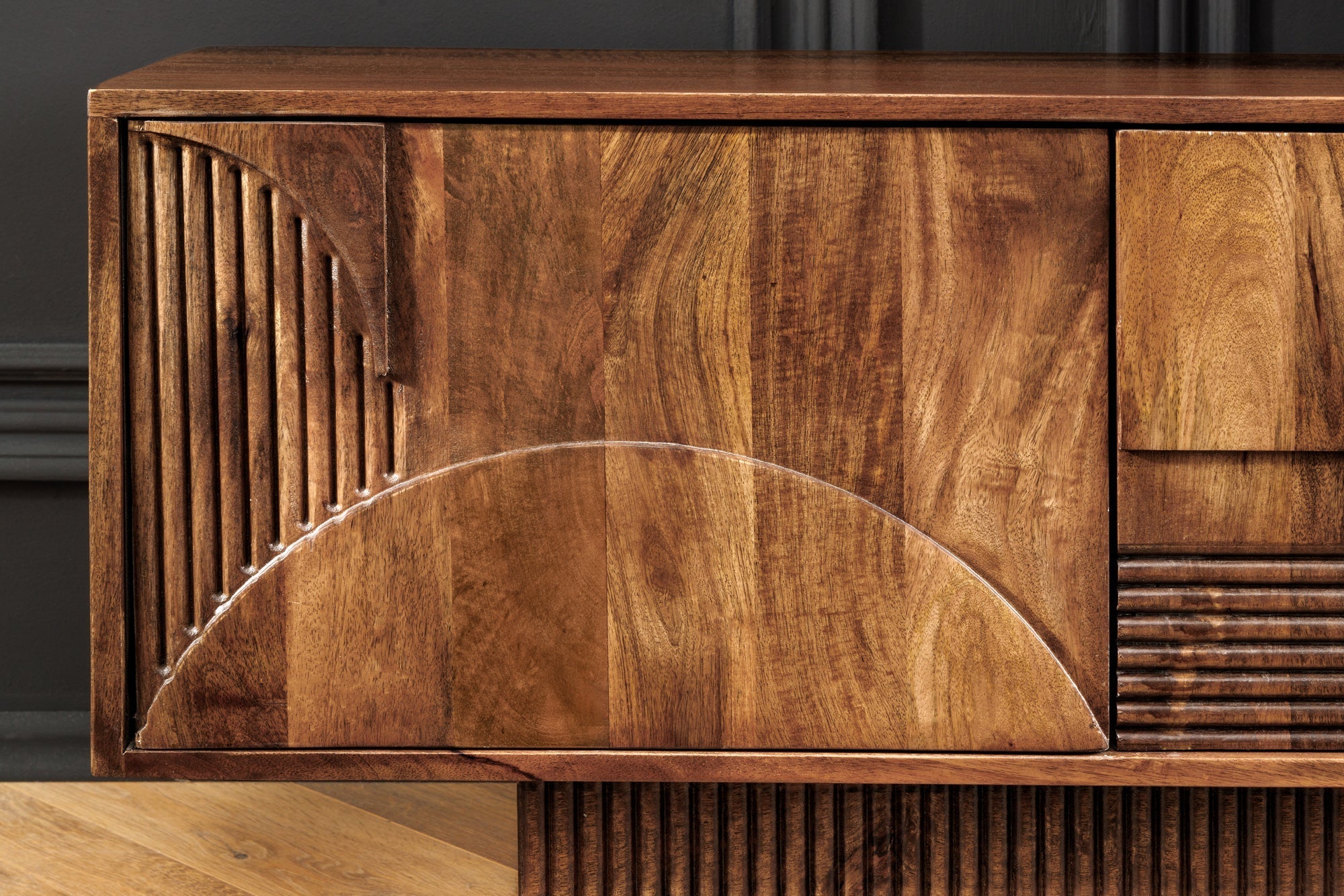 Meuble TV massif ART DECO 200cm meuble bas en manguier marron façade 3D