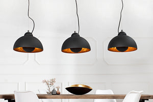 Suspension STUDIO 3 110 cm – aspect feuille d’or noir – trois abat-jour