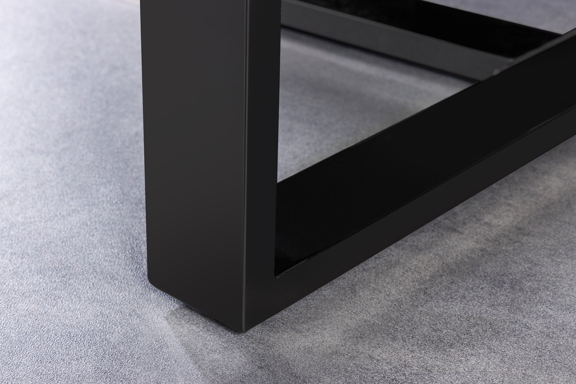 Mesa de comedor de cristal BARRACUDA 220 cm teca natural madera maciza negro base voladiza