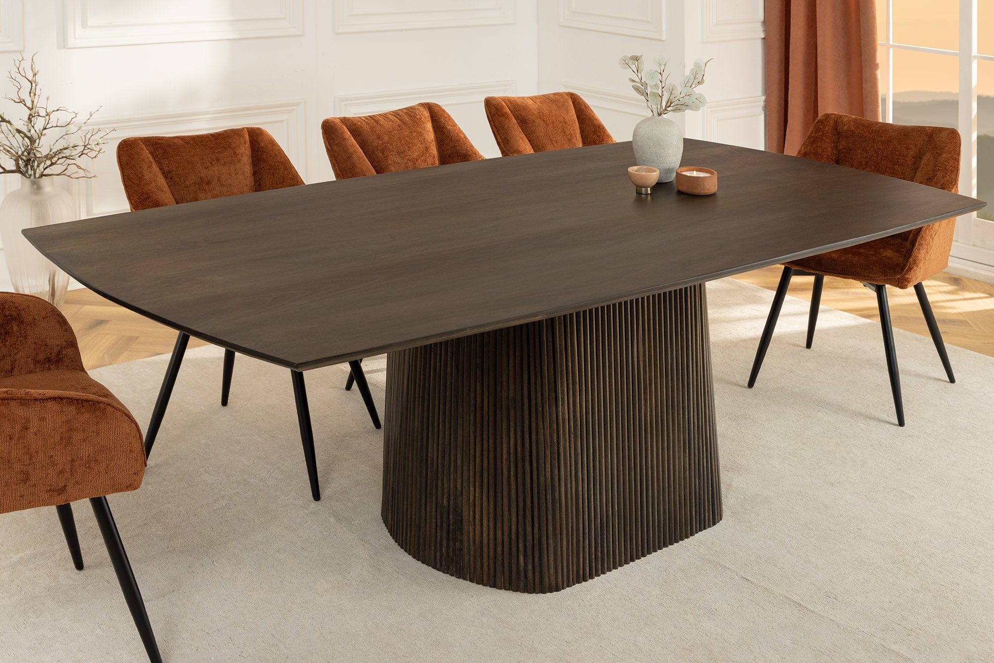 GRAND Mesa de comedor con patas en forma de barco de madera de mango marrón oscuro de 200 cm