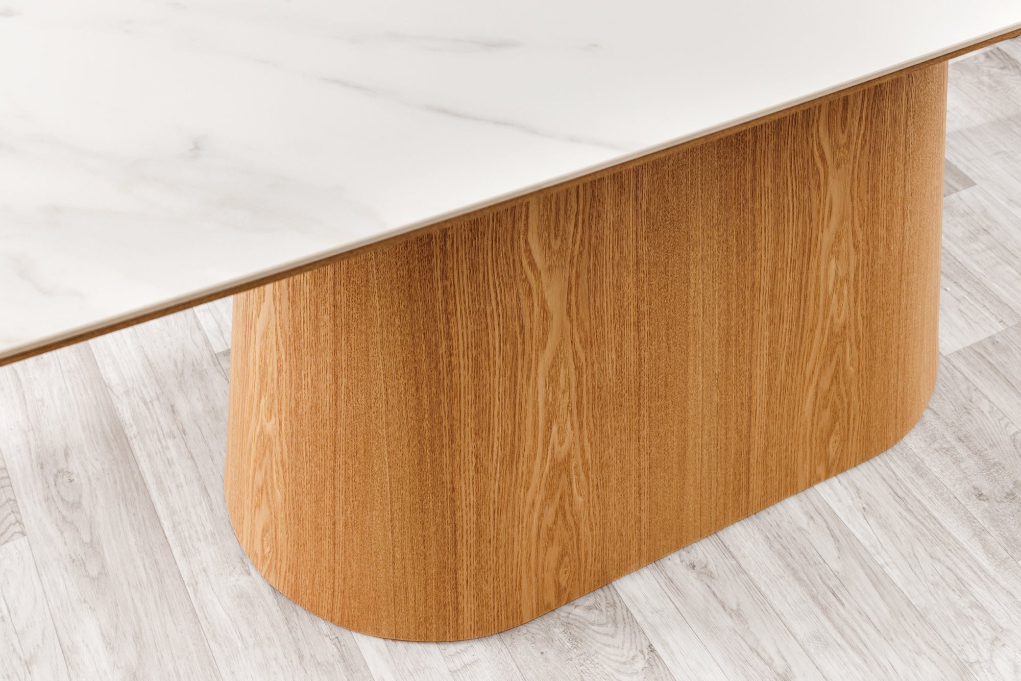 Mesa de comedor de diseño ÚNICO 200cm roble blanco base de columna de mármol cerámica