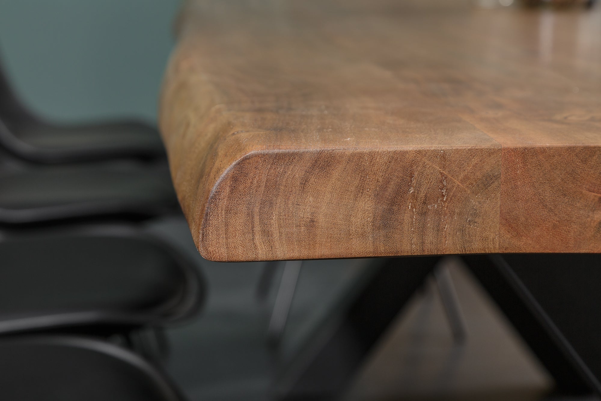 Mesa de comedor de madera maciza MAMMUT NATURE 200cm acacia negro X marco árbol borde superior 6cm