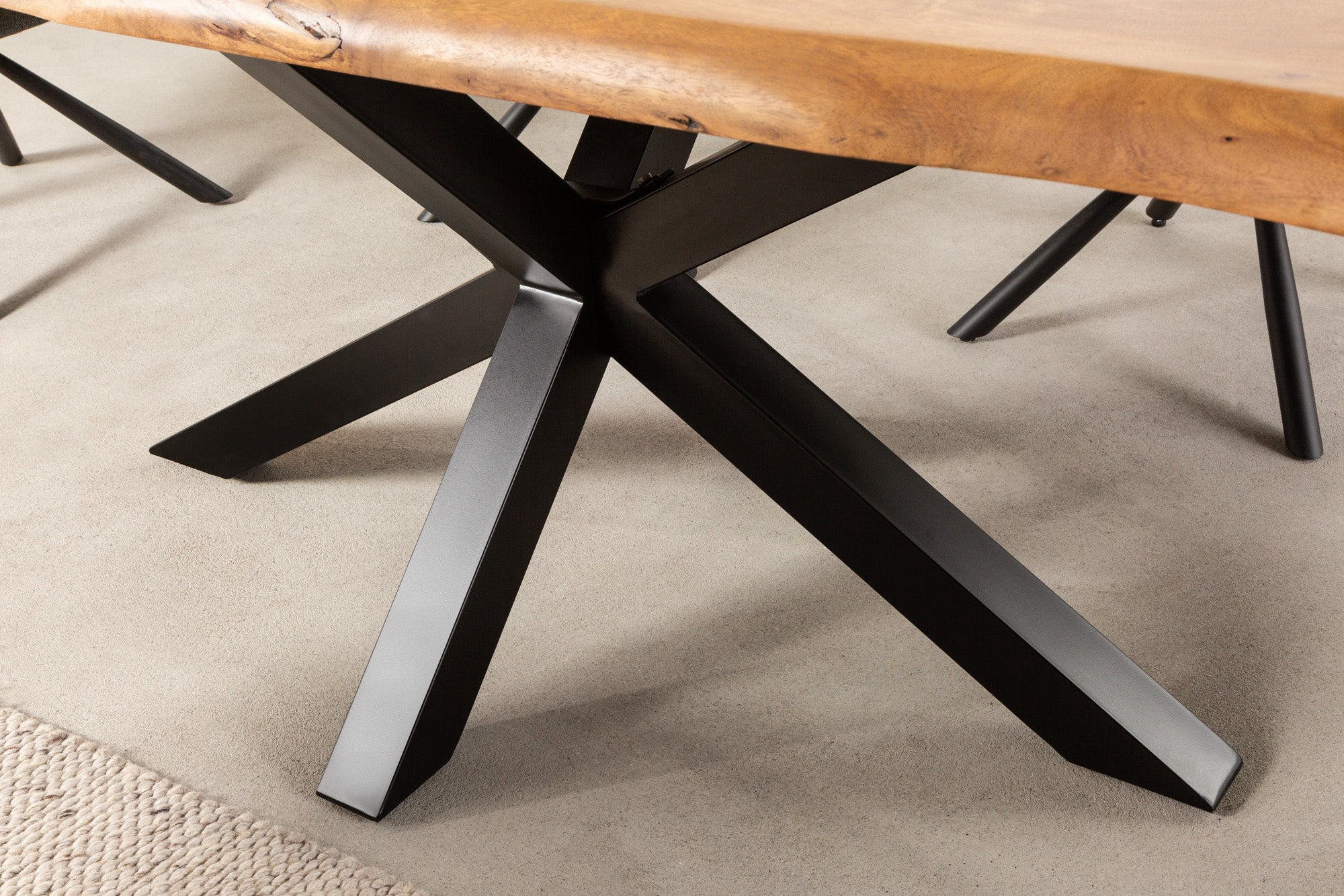 Mesa de comedor de madera maciza MAMMUT NATURE 220cm acacia marco de metal negro árbol borde superior 6cm