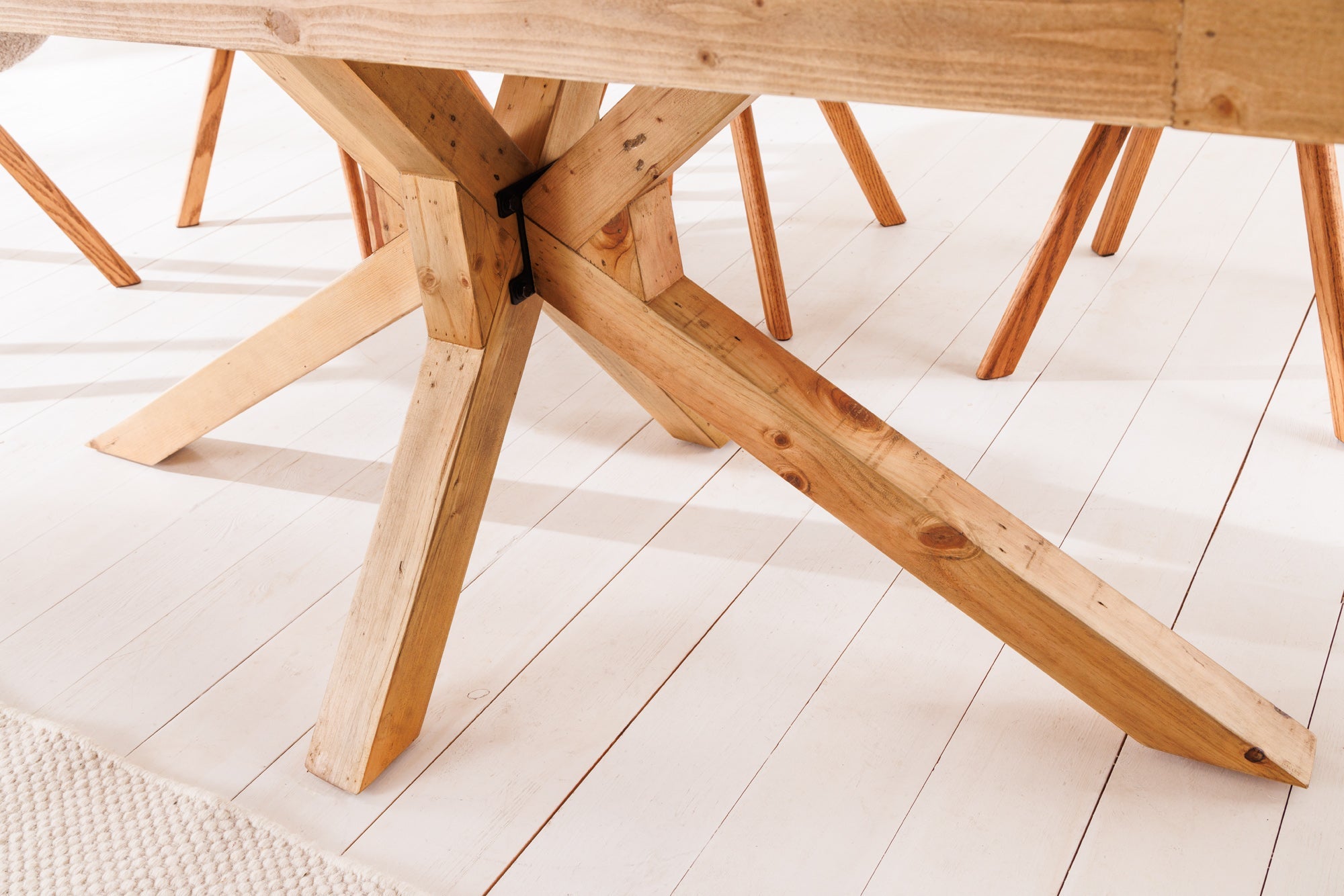 MOSAIC Mesa de comedor de madera maciza de 200 cm, estructura en estrella de pino natural recuperado