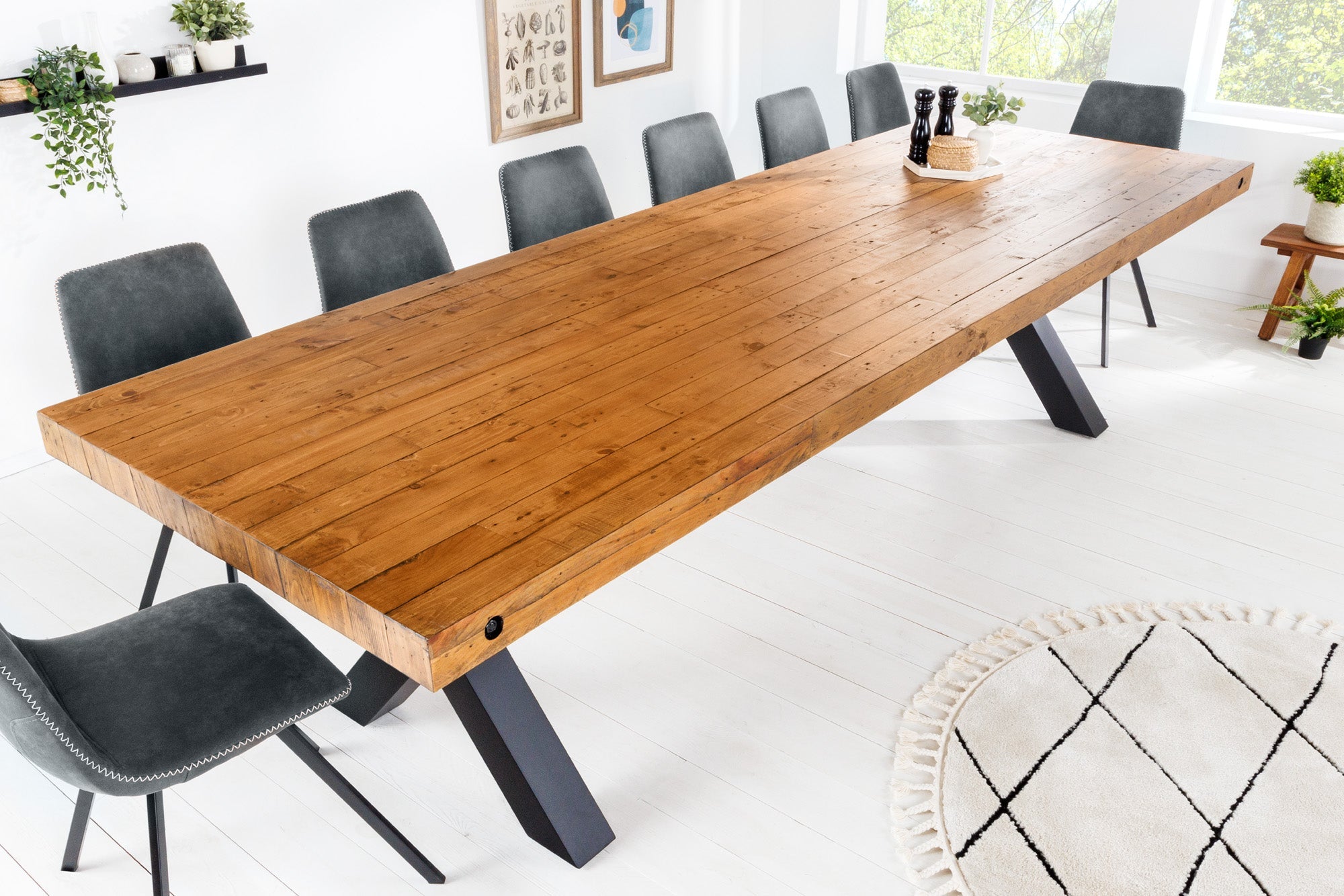 table-a-manger-en-bois-massif-thor-300-cm-pin-marron-vintage-design-industriel-recycle-cadre-en-x-en-fer_43380 (inv)