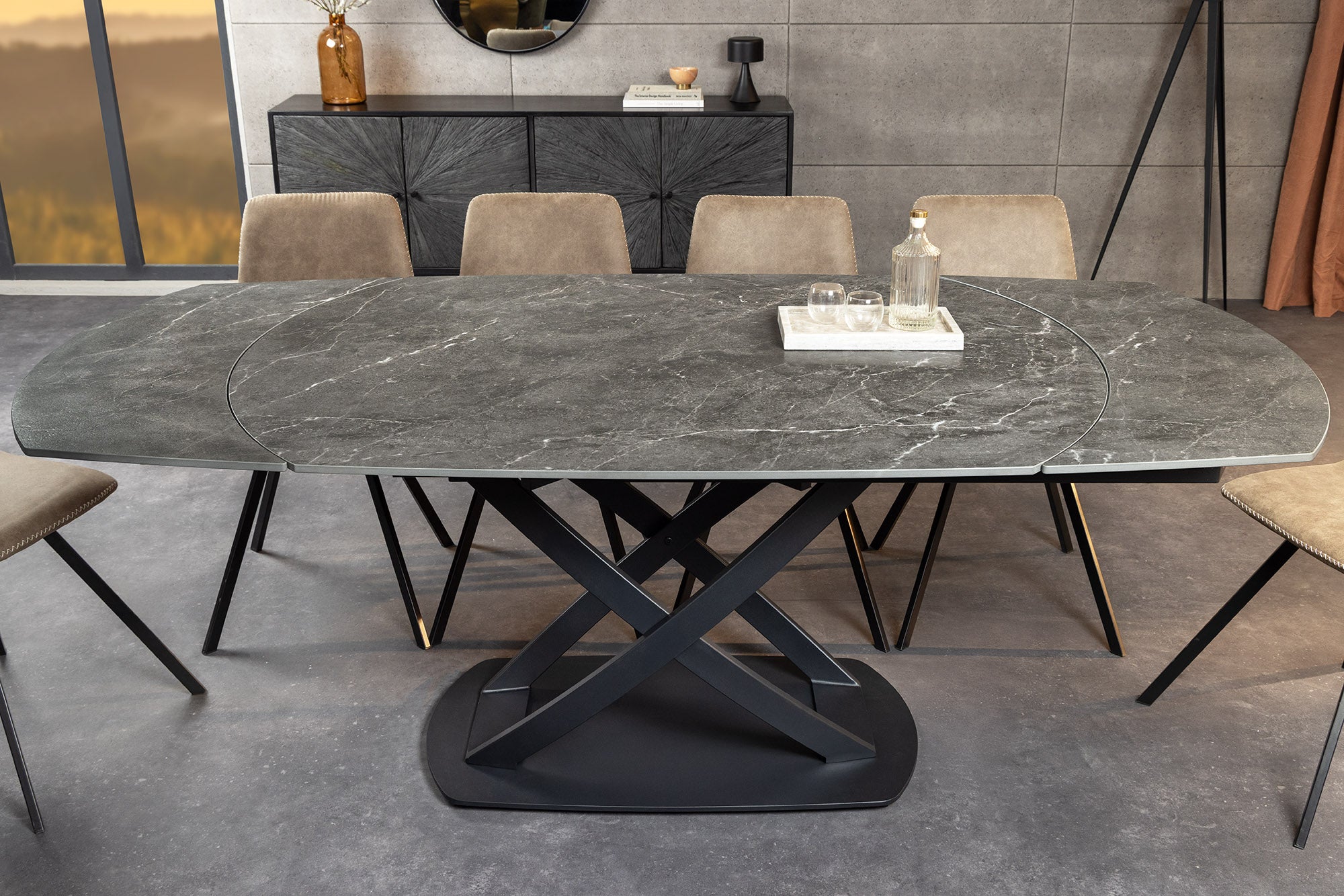 Table à manger extensible INCEPTION 130-190cm anthracite ovale céramique noir métal