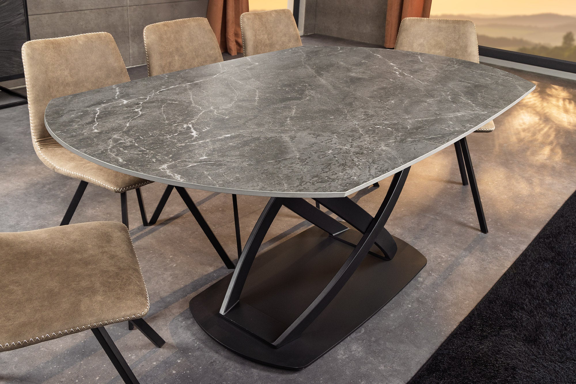 Table à manger extensible INCEPTION 130-190cm anthracite ovale céramique noir métal